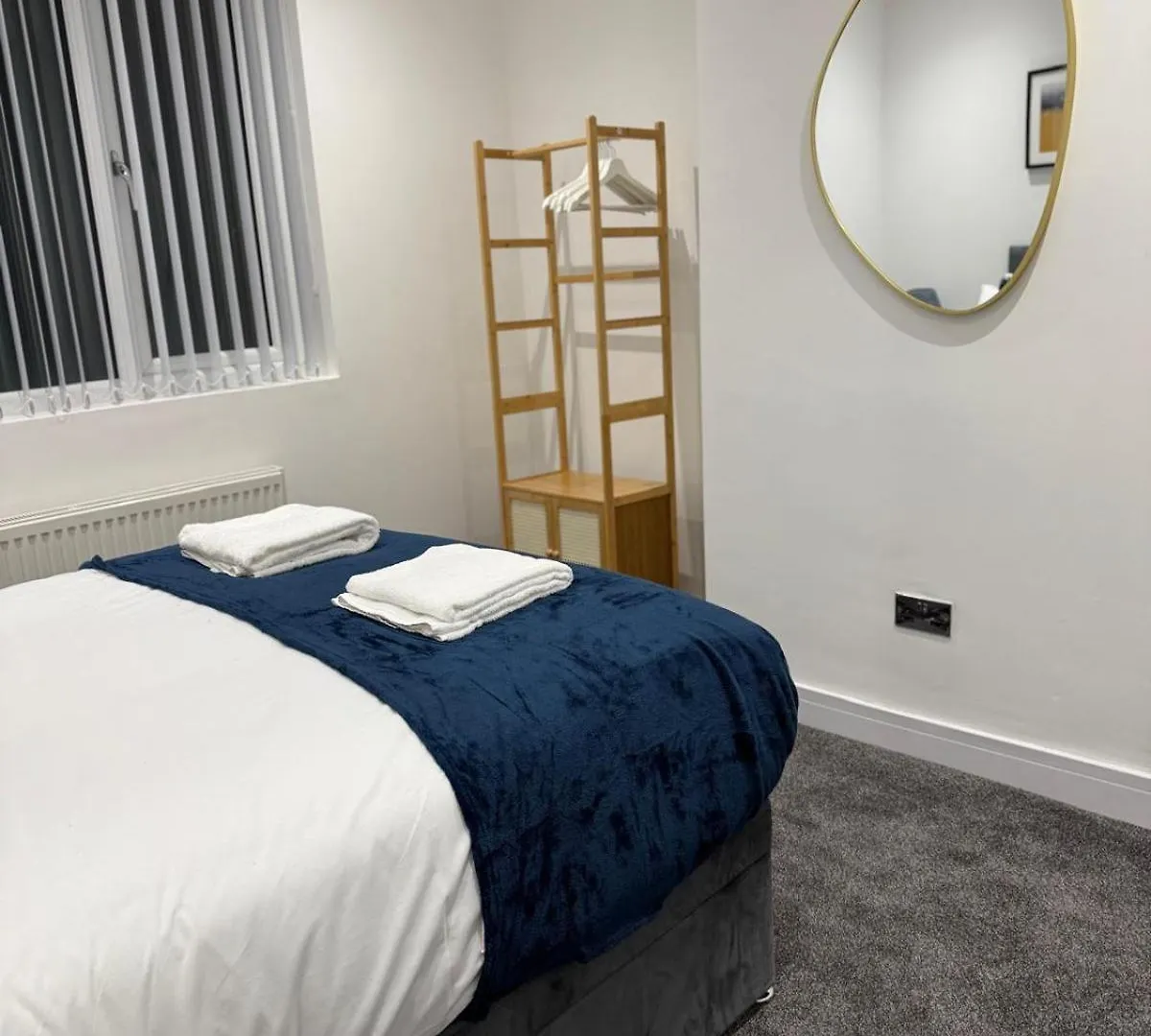 Spacious 4 Bed 4 Bath Stay With Free Parking Brightside Lejlighed