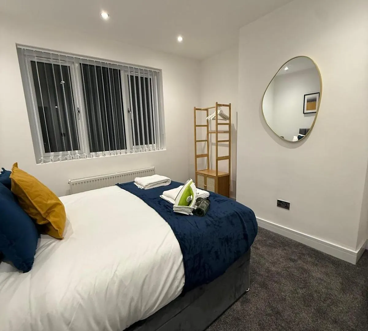 Spacious 4 Bed 4 Bath Stay With Free Parking Brightside 0*,  Storbritannien